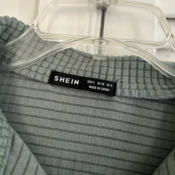 Shein Button Down - Picture 2 of 2